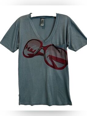 Go Couture Blue Gray Tee with Red Sunglasses